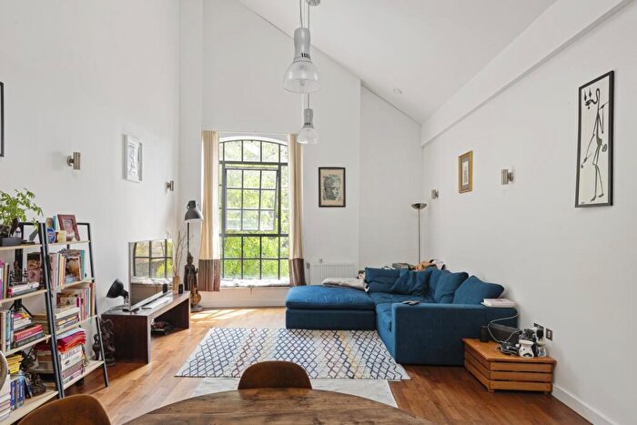 2 Bedroom Apartment For Sale In Wharf Street Deptford, SE8