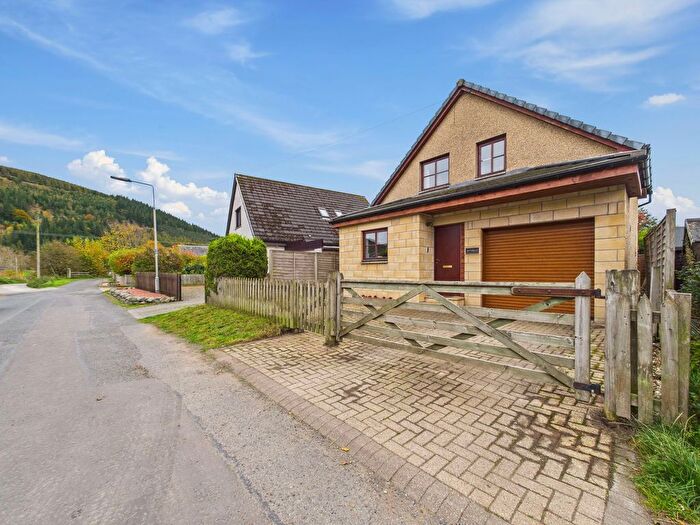 4 Bedroom Detached House For Sale In Princes Street, Innerleithen, EH44