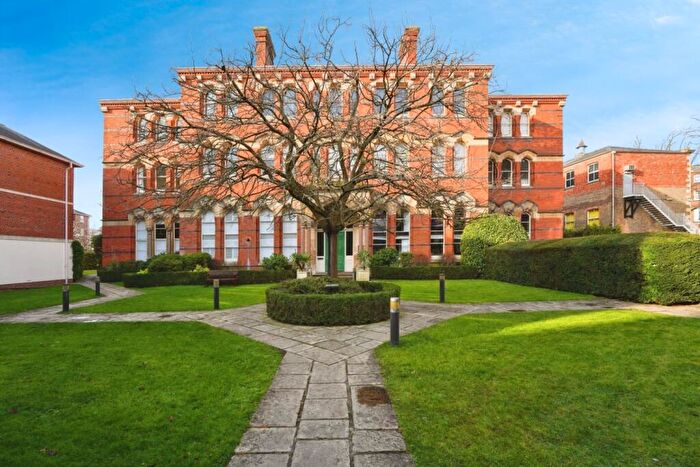 1 Bedroom Apartment For Sale In St. Georges Place, Cheltenham, Gloucestershire, GL50