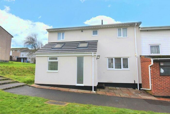 3 Bedroom End Of Terrace House To Rent In Ingleton, Bracknell, Berkshire, RG12