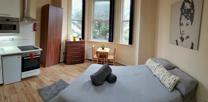 Studio To Rent In St. Pauls Avenue, Willesden Green, NW2