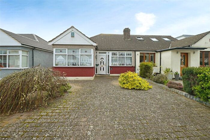 3 Bedroom Bungalow For Sale In David Drive, Harold Wood, Romford, Essex, RM3
