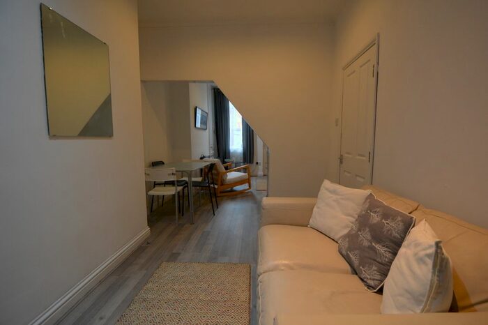 3 Bedroom Terraced House To Rent In Abingdon Road, Middlesbrough, TS1