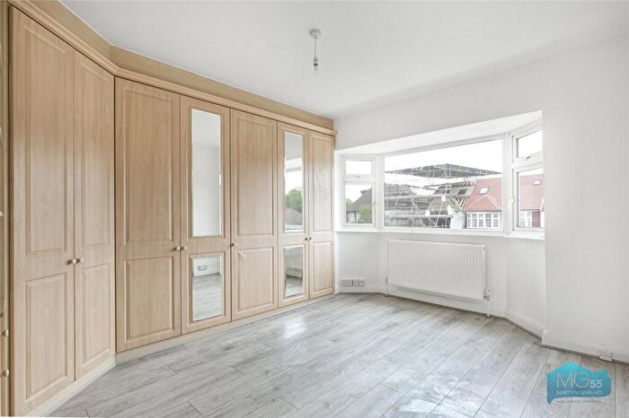 3 Bedroom Semi-Detached House To Rent In Holders Hill Road, Mill Hill, London, NW7