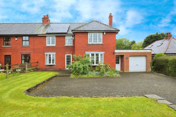 4 Bedroom Semi-Detached House For Sale In Doncaster Road, Costhorpe, Worksop, S81