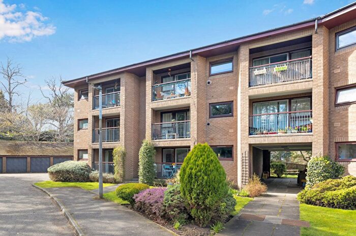 2 Bedroom Flat For Sale In / York Road, Trinity, Edinburgh, EH5