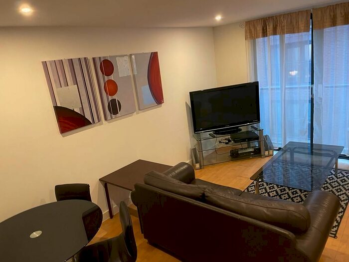 2 Bedroom Flat To Rent In Colton Street, Leicester, LE1