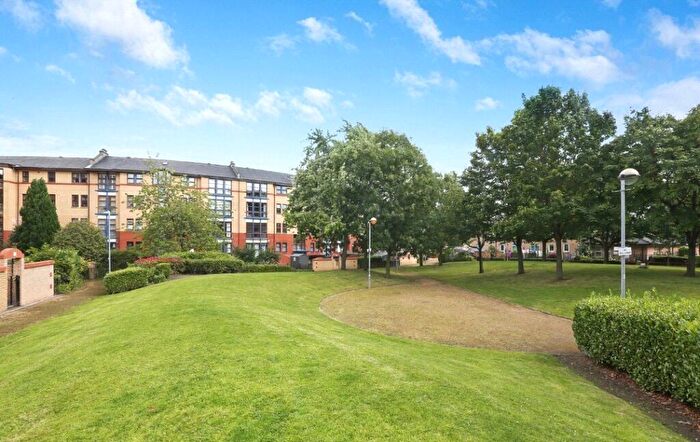 2 Bedroom Flat For Sale In St. Ninian Terrace, Glasgow, Glasgow City, G5