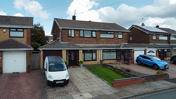 3 Bedroom Semi-Detached House For Sale In Barwell Avenue, Laffak, St Helens, WA11