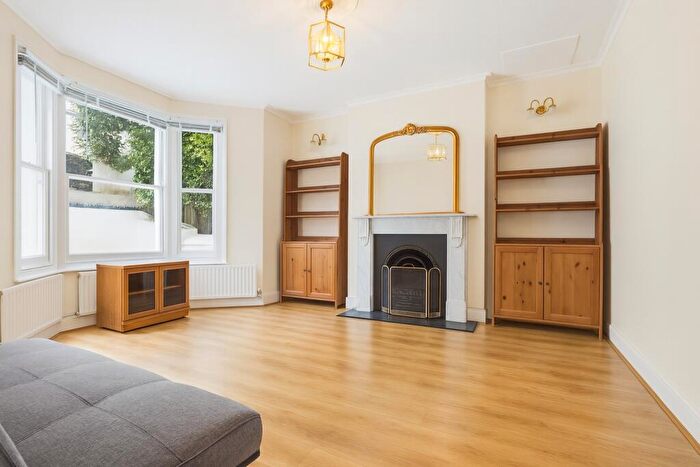 1 Bedroom Flat To Rent In Huddleston Road, Tufnell Park, N7