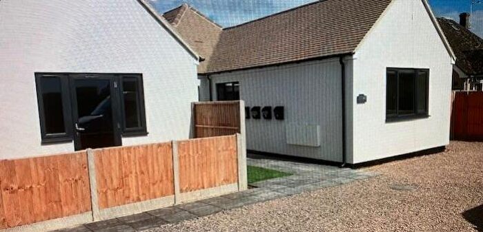 1 Bedroom Flat To Rent In Milestone Road, Carterton, Oxfordshire, OX18