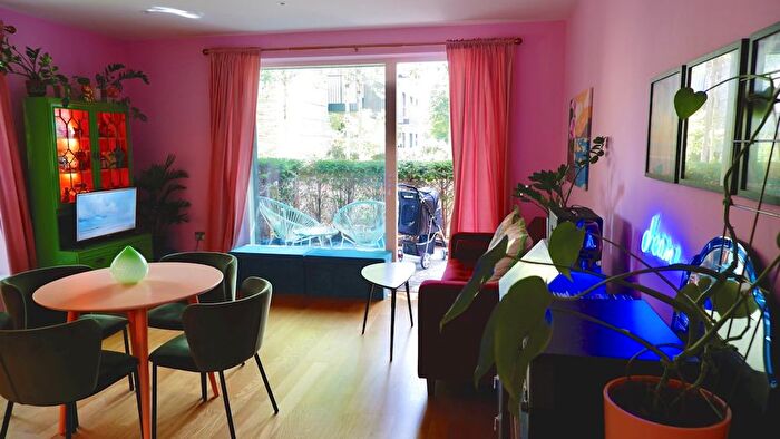 2 Bedroom Flat For Sale In Newell House, Samara Drive, Southall, UB1