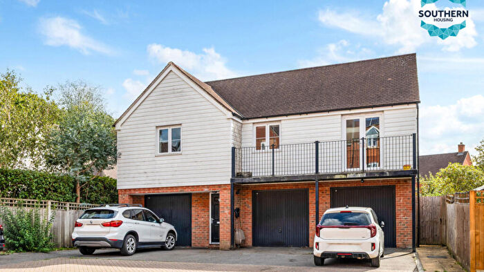 2 Bedroom Flat For Sale In Ellis Road, Broadbridge Heath, Horsham, RH12