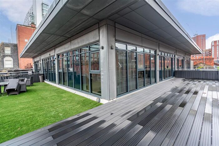 2 Bedroom Flat For Sale In Brittania House, York Place, Leeds, LS1