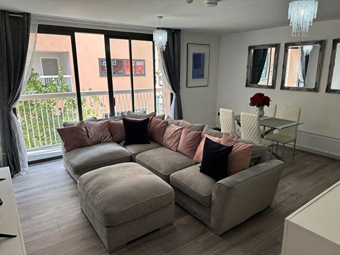 2 Bedroom Apartment To Rent In Cheapside, Liverpool, Liverpool, L2