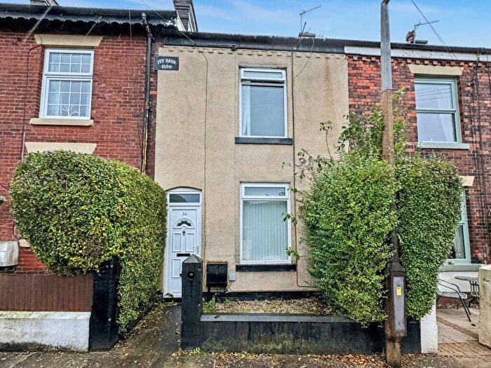 2 Bedroom Terraced House For Sale In Heaton Close, Bury, BL9