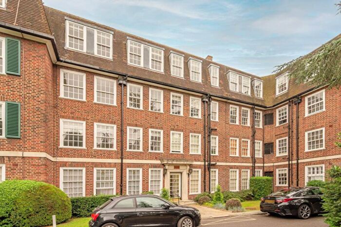 2 Bedroom Flat To Rent In Prince Arthur Road, Hampstead, London, NW3