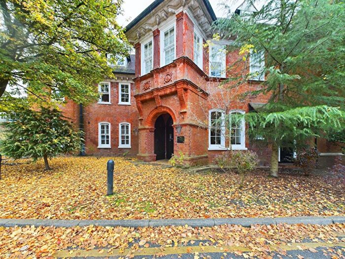 1 Bedroom Apartment To Rent In Lidgould Grove, Ruislip, HA4