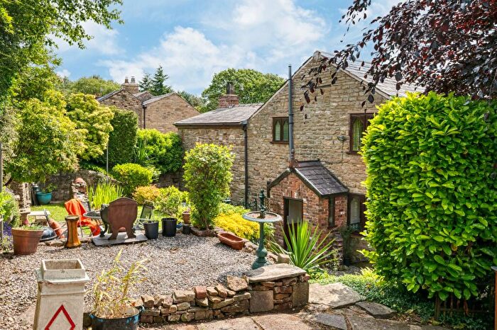 2 Bedroom Barn Conversion For Sale In Uplands Barn, Werneth Low, SK14