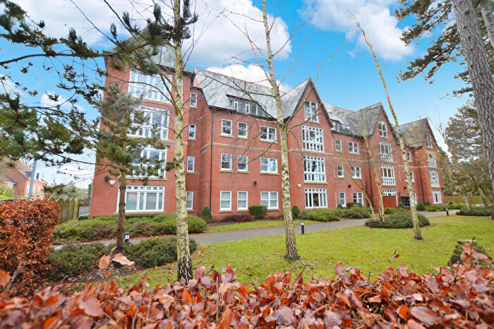 2 Bedroom Apartment For Sale In Flat, Sterling Place, Woodhall Spa, LN10