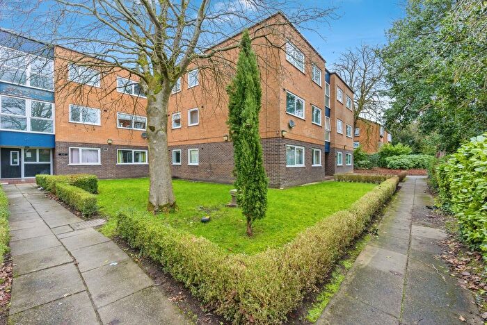 1 Bedroom Flat For Sale In Whalley Road, Manchester, Greater Manchester, M16