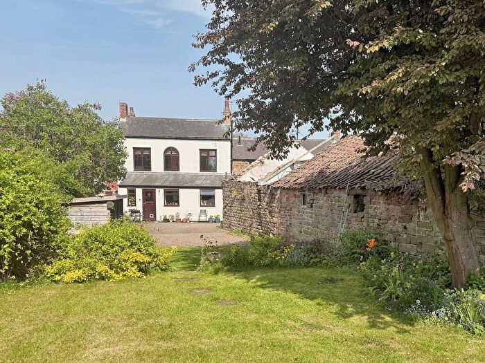 2 Bedroom Flat For Sale In High Street, Harrogate, HG3