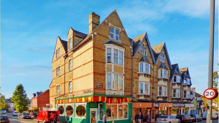 4 Bedroom Flat To Rent In Cowley Road, Oxford, OX4