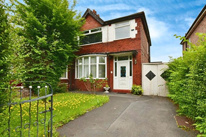 3 Bedroom Semi-Detached House For Sale In Kingsway, Manchester, Greater Manchester, M19