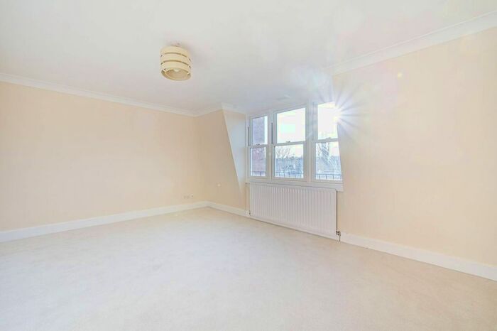 1 Bedroom Flat To Rent In Upper Richmond Road, Putney, London, SW15