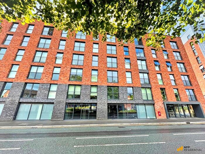 2 Bedroom Flat For Sale In Commerce Quay, Salford, M5