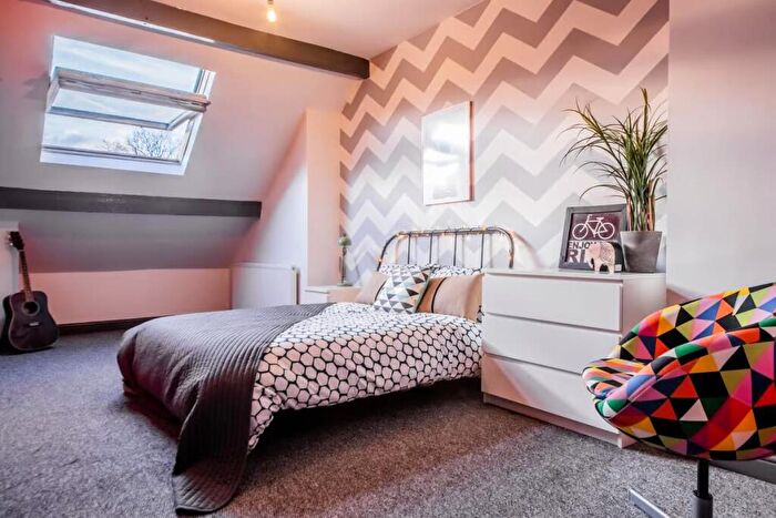 4 Bedroom Terraced House To Rent In Denham Road, Sheffield, S11