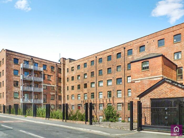 3 Bedroom Flat To Rent In Macintosh Mills, Cambridge Street, Southern Gateway, Manchester, M1