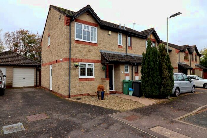 3 Bedroom Semi-Detached House To Rent In Baptist Close, Abbeymead, Gloucester, GL4