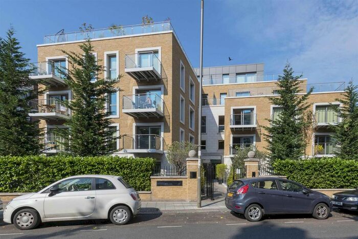 2 Bedroom Flat To Rent In Oakhill Park, Oakhill Road, Putney, SW15
