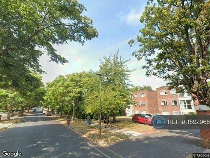 2 Bedroom Flat To Rent In The Avenue, Beckenham, BR3