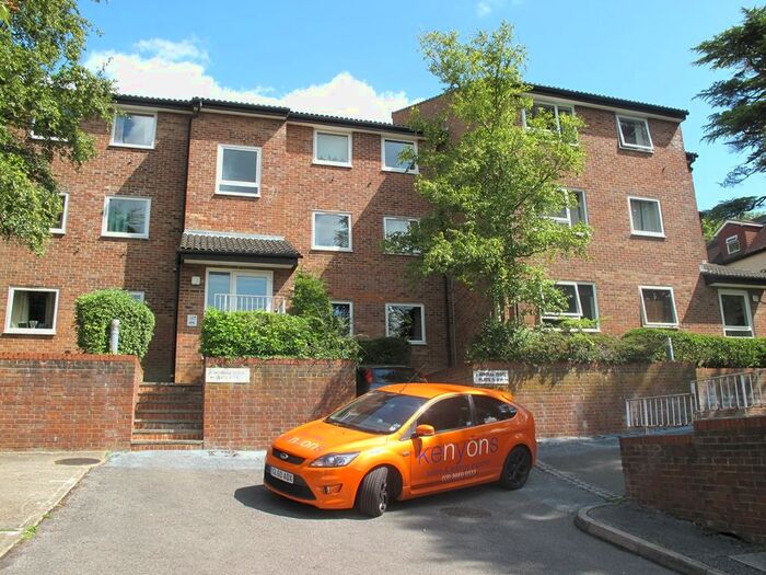 Studio To Rent In Montana Close, South Croydon, CR2