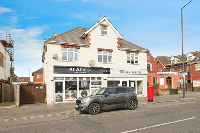 1 Bedroom Flat For Sale In Wimborne Road, Winton, Bournemouth, Dorset, BH9