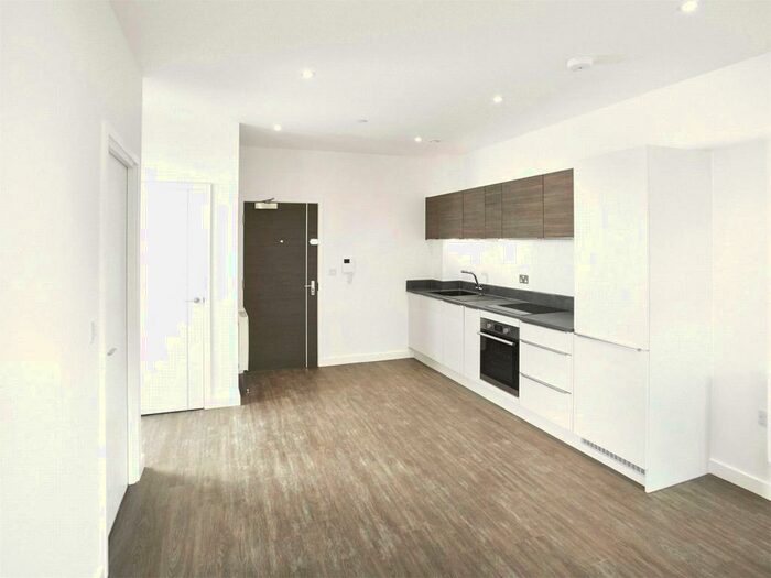 2 Bedroom Apartment To Rent In Century Court, Millennium Way, Bracknell, Berkshire, RG12