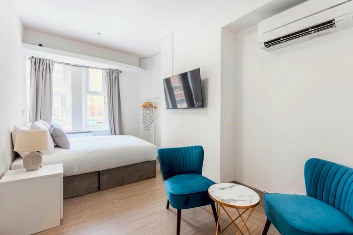 Studio To Rent In Bond Street, Ealing, W5