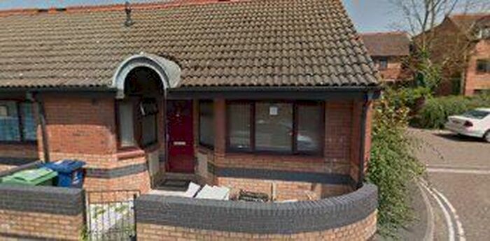 1 Bedroom Flat To Rent In Cosin Close, Oxford, OX4