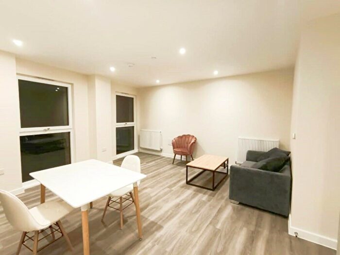 1 Bedroom Flat To Rent In Tansy House, Forest Road, London, E17