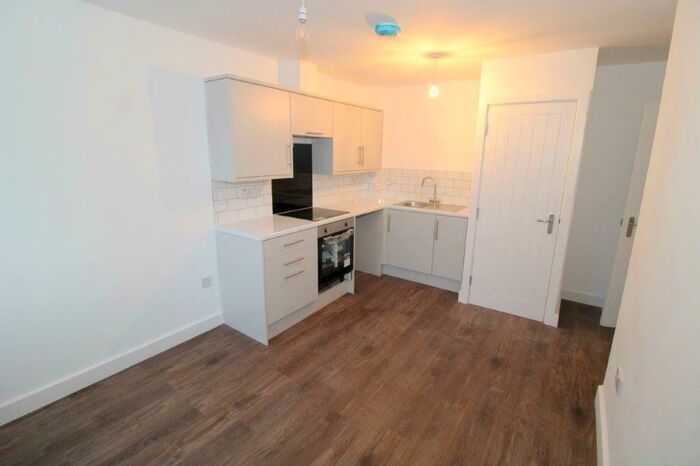 2 Bedroom Apartment To Rent In Claremont Road, Rugby, CV21