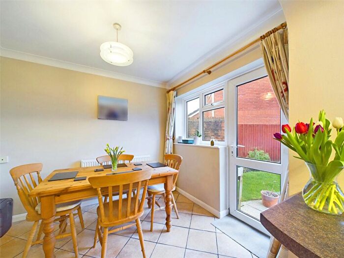 4 Bedroom Detached House For Sale In Springvale Avenue, Bournemouth, BH7