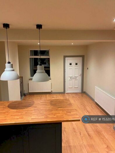 2 Bedroom Terraced House To Rent In Steeple Street, Macclesfield, SK10