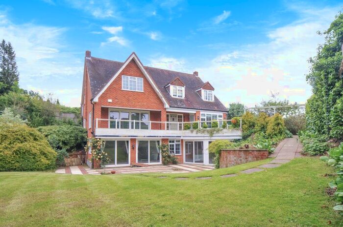 6 Bedroom Detached House To Rent In Hockett Lane, Maidenhead, SL6