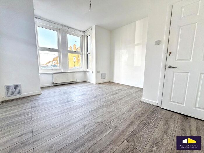 2 Bedroom Flat To Rent In Sandfield Road, Thornton Heath, CR7