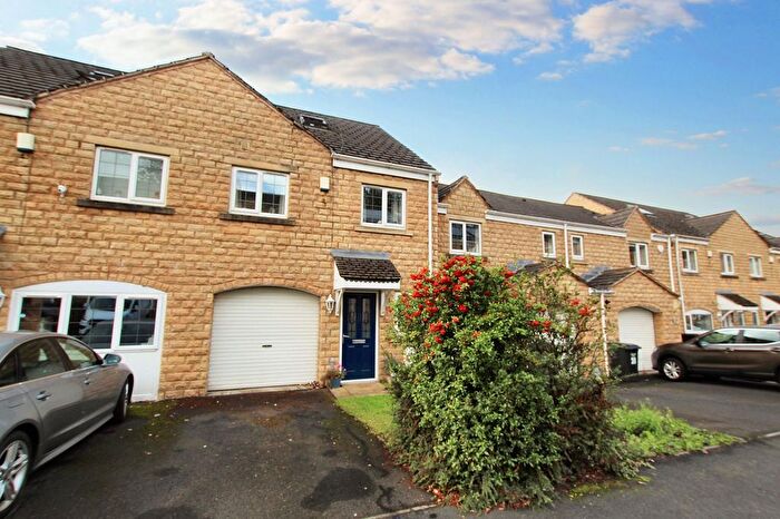 4 Bedroom Terraced House For Sale In Hare Court, Todmorden, OL14