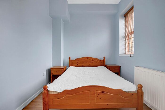 1 Bedroom Flat To Rent In Caledonian Road, London, N1