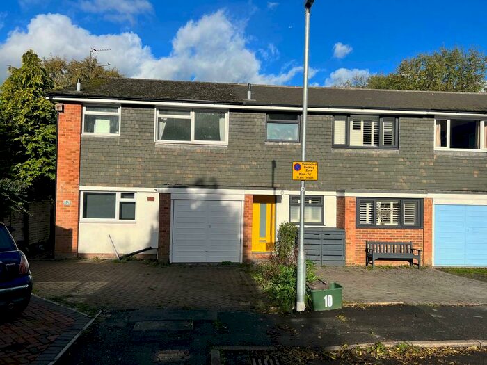 3 Bedroom End Of Terrace House To Rent In Clayton Walk, Chesham, HP7