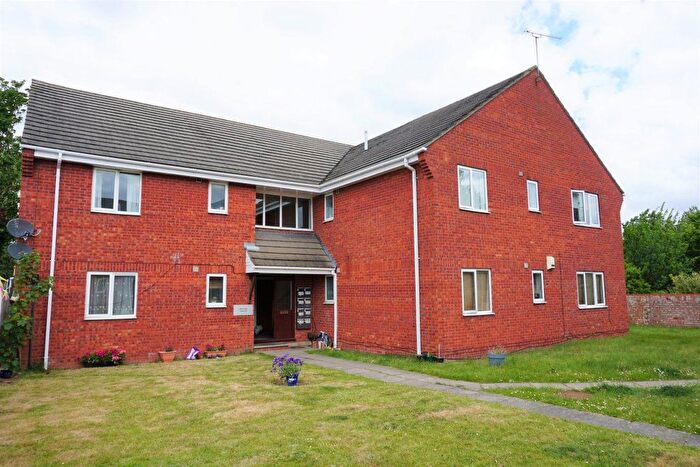 1 Bedroom Flat To Rent In Bower Way, Cippenham, Slough, SL1